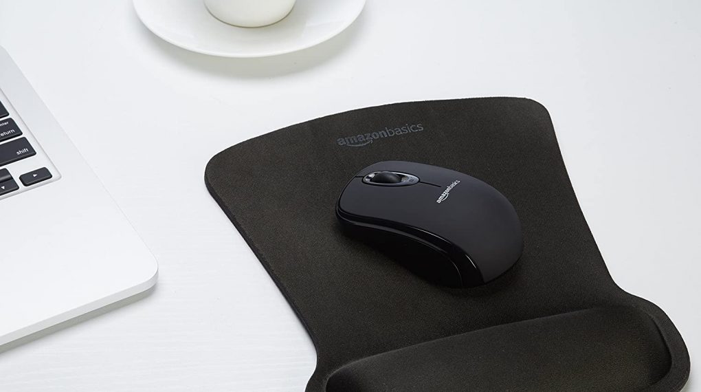 Amazon-Basics-Gel-Computer-Mouse-Pad-with-Wrist-Support-Rest-Black