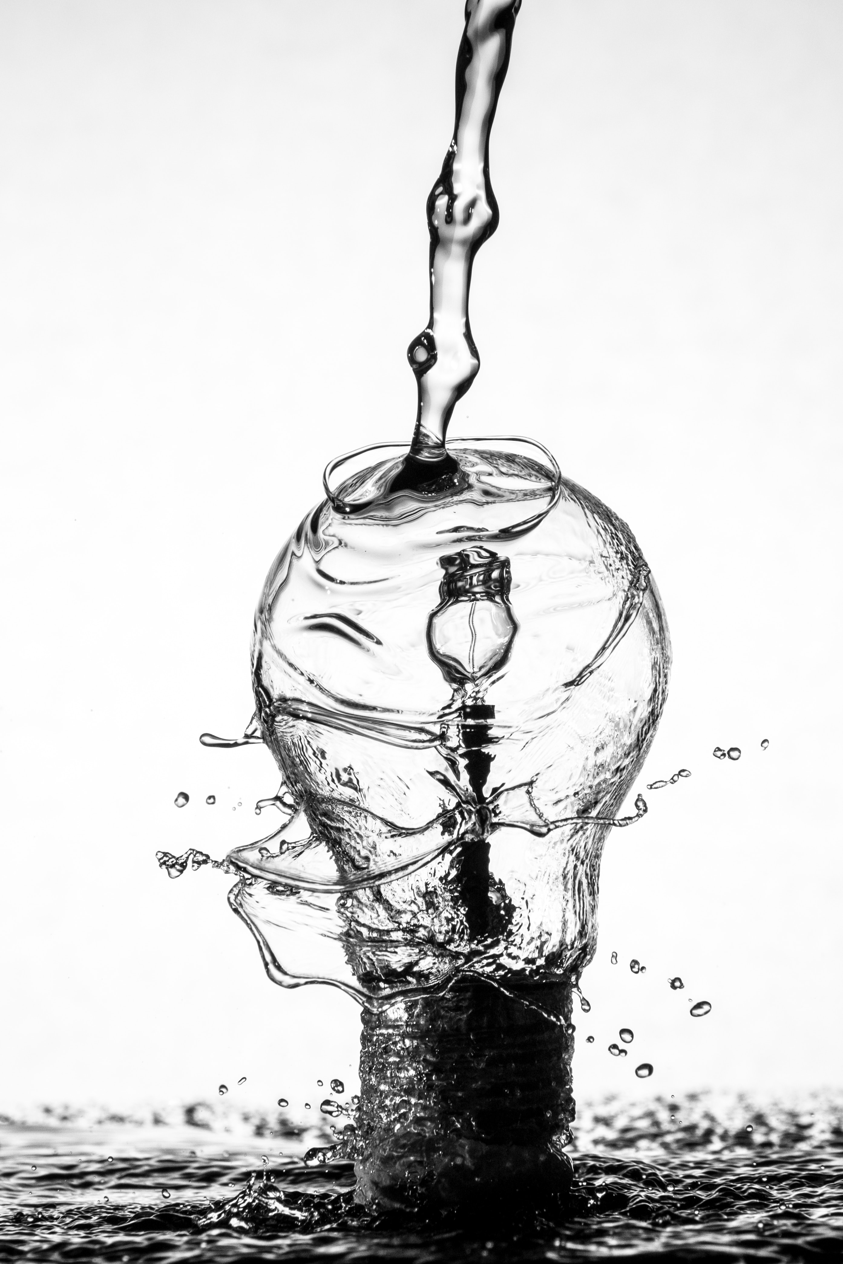 Water lightbulb