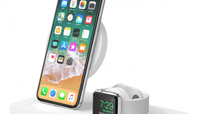 apple-iphone-and-smart-watch